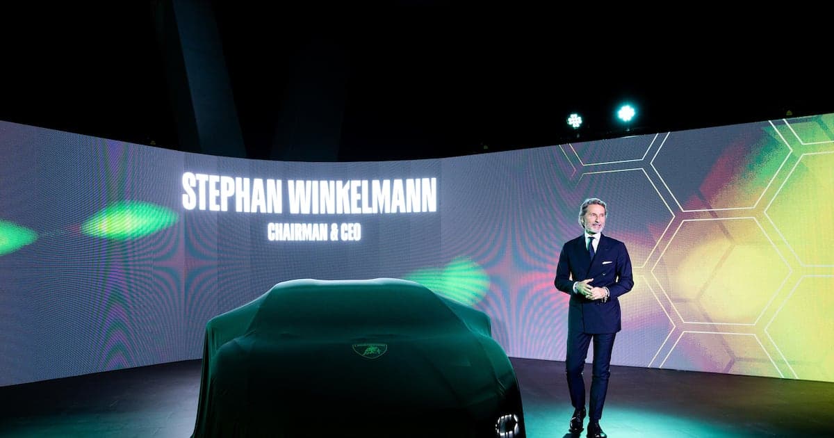 Lamborghini llega a Chile: lujo para las élites mientras el pueblo sufre