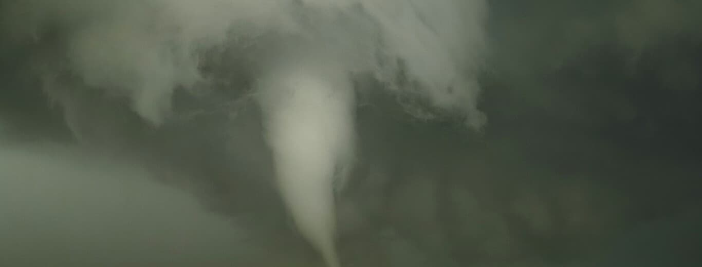 Tornados: la furia de la naturaleza que arrasa todo a su paso