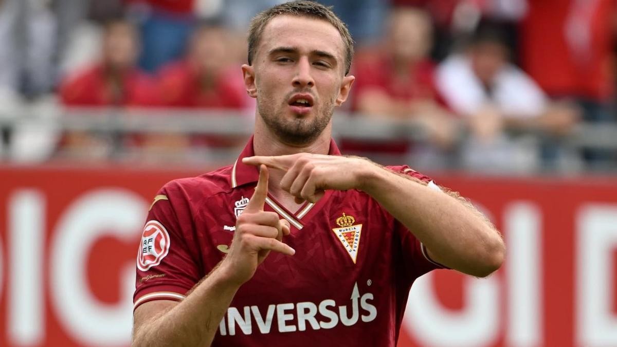 Real Murcia vuelve a sonreír en su casa y sigue invicto en Nueva Condomina